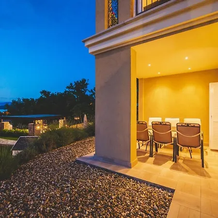 Luxury Luce Vendégház 5*