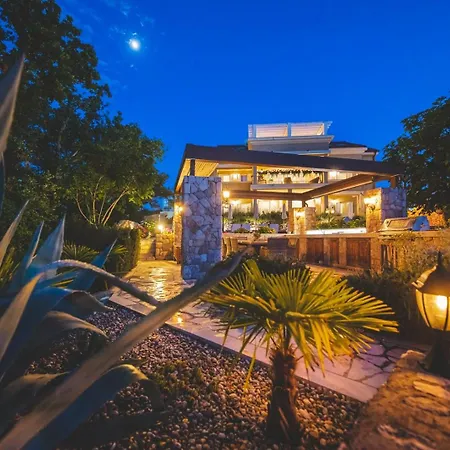 Luxury Luce Vendégház 5*
