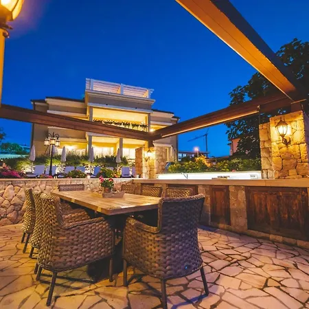 Luxury Luce 말린스카