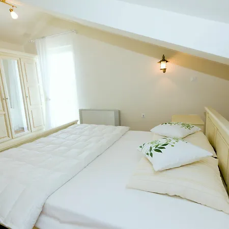 Luxury Luce 게스트하우스 말린스카