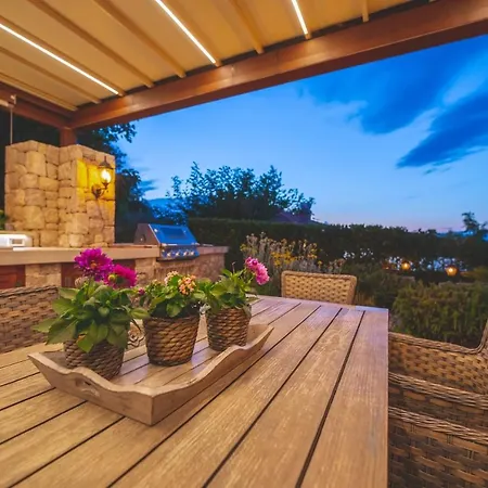 Luxury Luce 5* مالينسكا