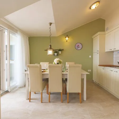 Guest house Luxury Luce Malinska