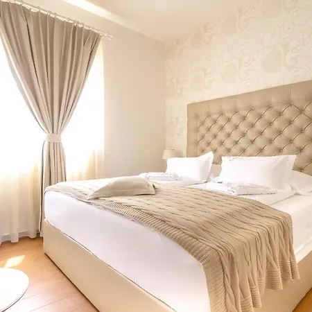 Luxury Luce Malinska