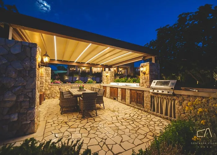 Πανσιόν Luxury Luce 5*