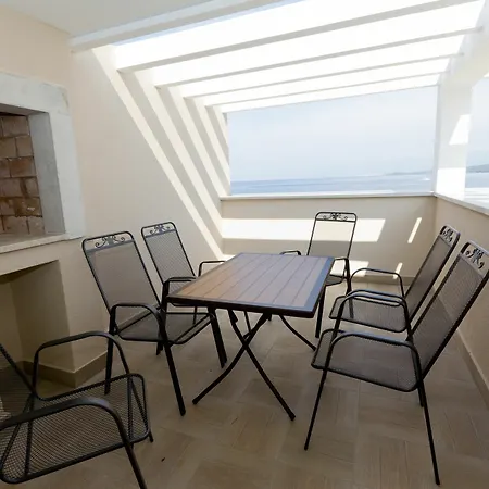 Luxury Luce